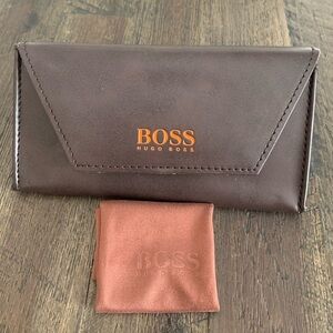 𝅺Hugo Boss sunglasses case